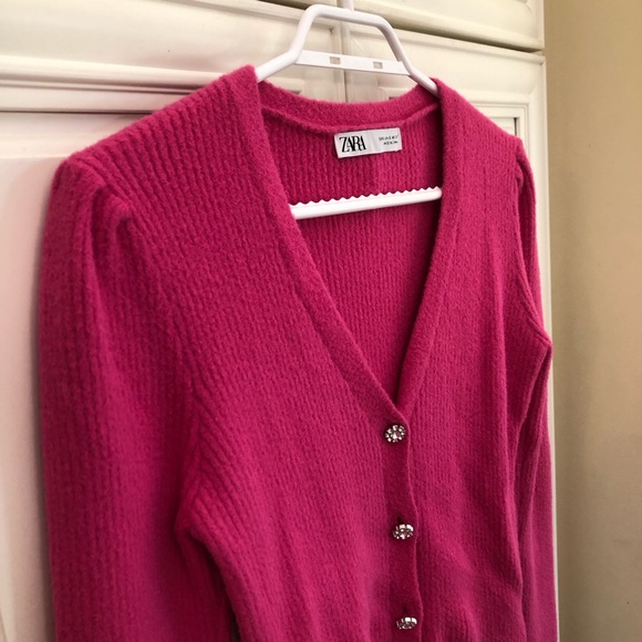 Soft Zara women’s v-neck crop sweater - Picture 2 of 12